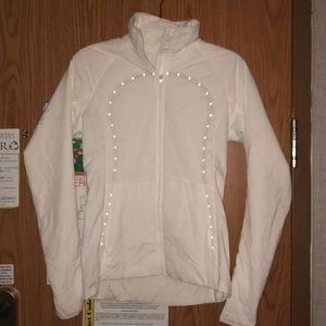 WHITE BRAND NEW LULU LEMON JACKET